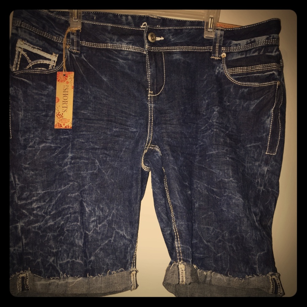 Stone washed denim shorts